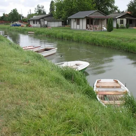In Fonyod/balaton 18630 *